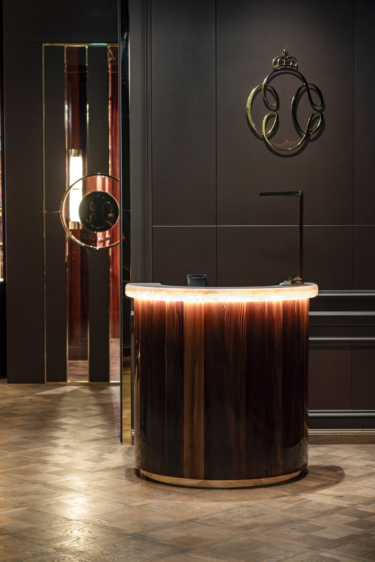 4moinard-betaille-monte-carlo-cigar-club.jpg Voyons voir design lumière lighting 