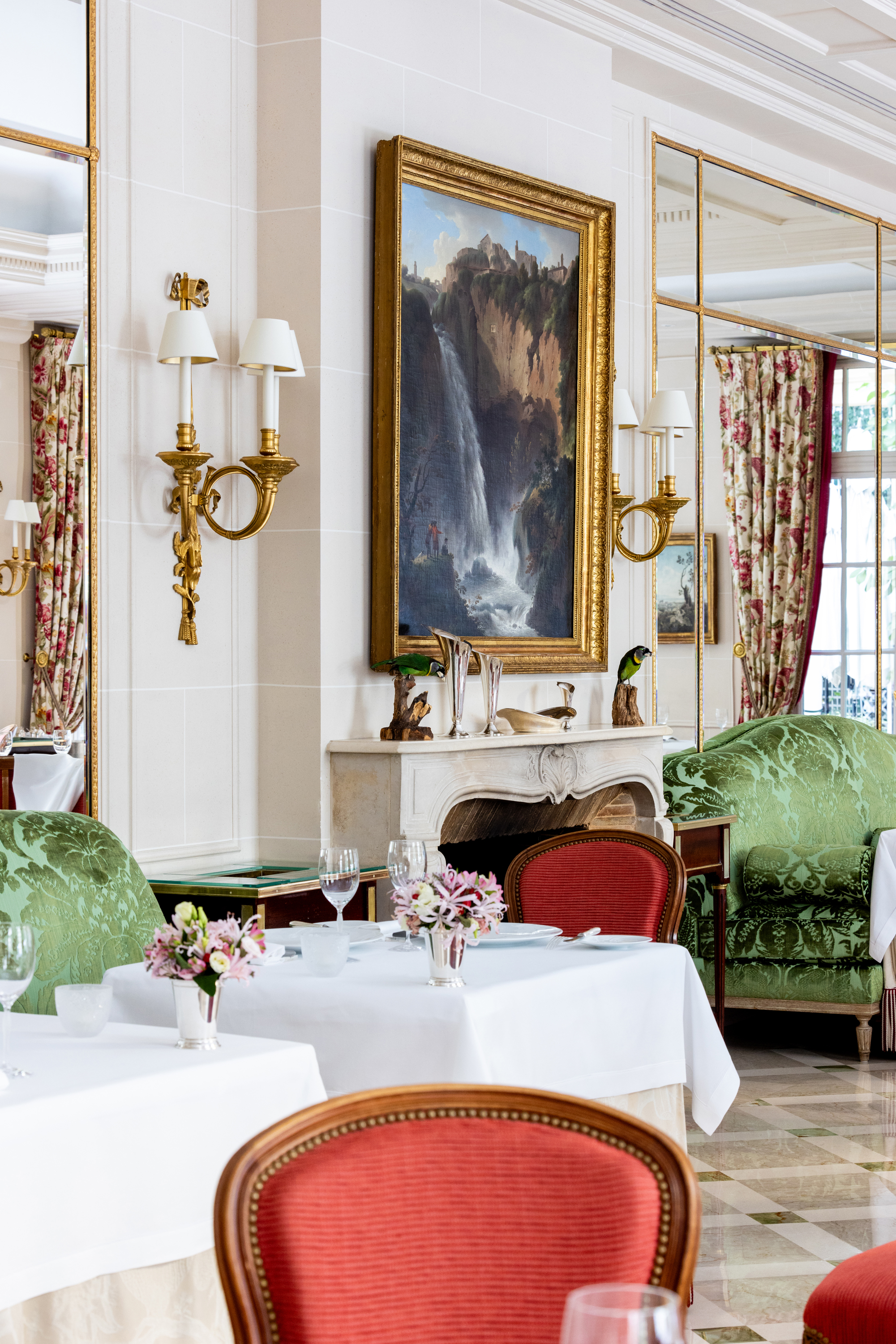 le-bristol-paris-salle-epicure-20-maki-manoukian_g6twf.jpg Voyons voir design lumière lighting 