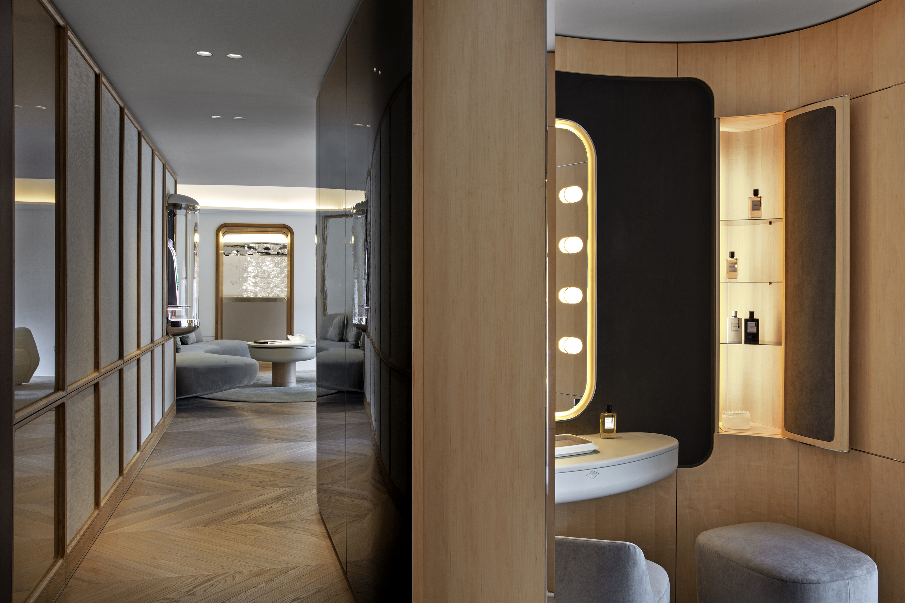 van-cleef-and-arpels-_22-24-vendome_jouin-manku_photo_eric-laignel_-166.jpg Voyons voir design lumière lighting 