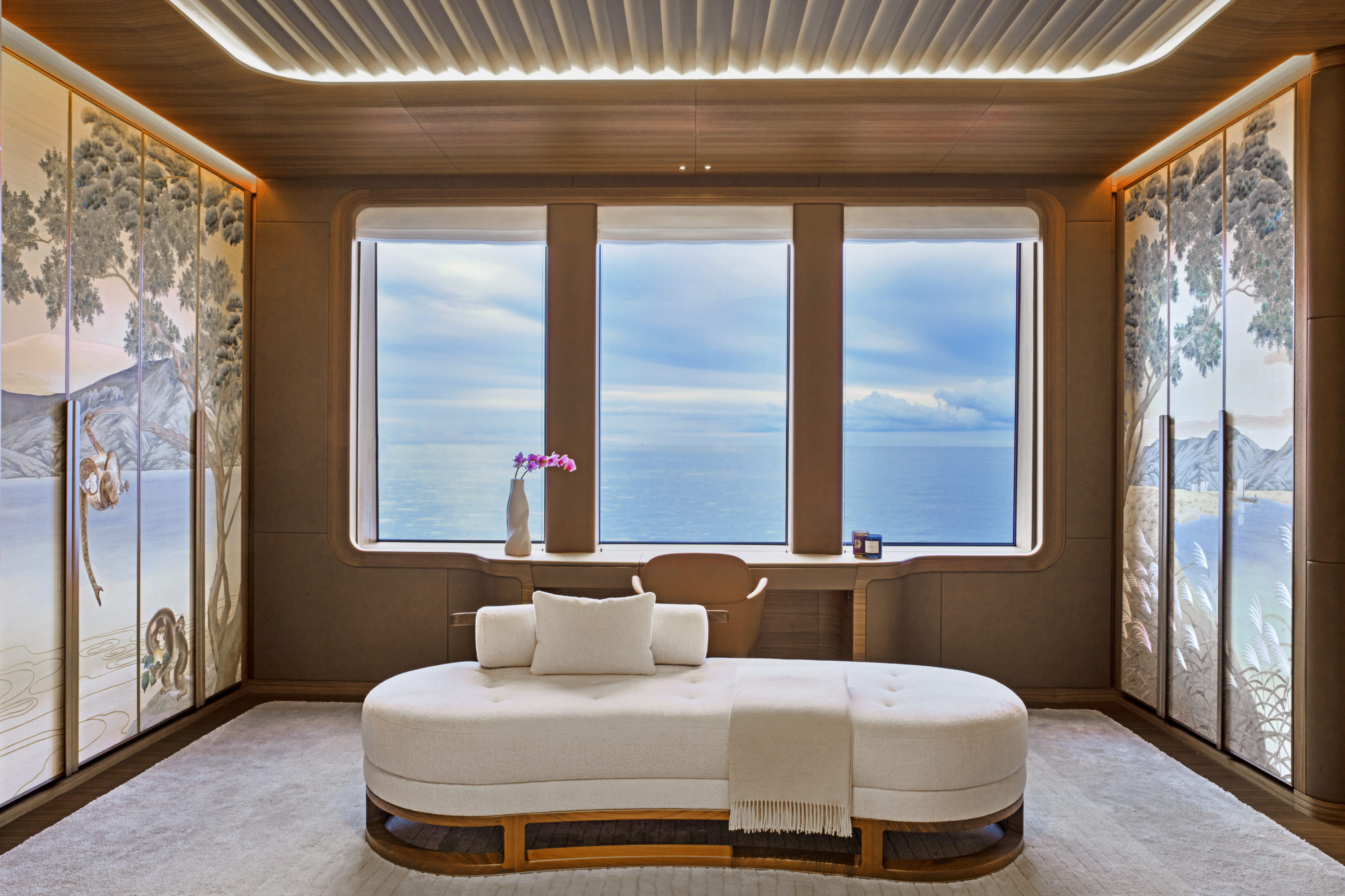 kensho-dressing-interior-design-by-jouin-manku-custom-painting-doors-de-gournay-eric-laignel-2.jpg Voyons voir design lumière lighting 